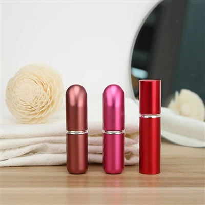 मिनी इत्र नमूना बोतलें